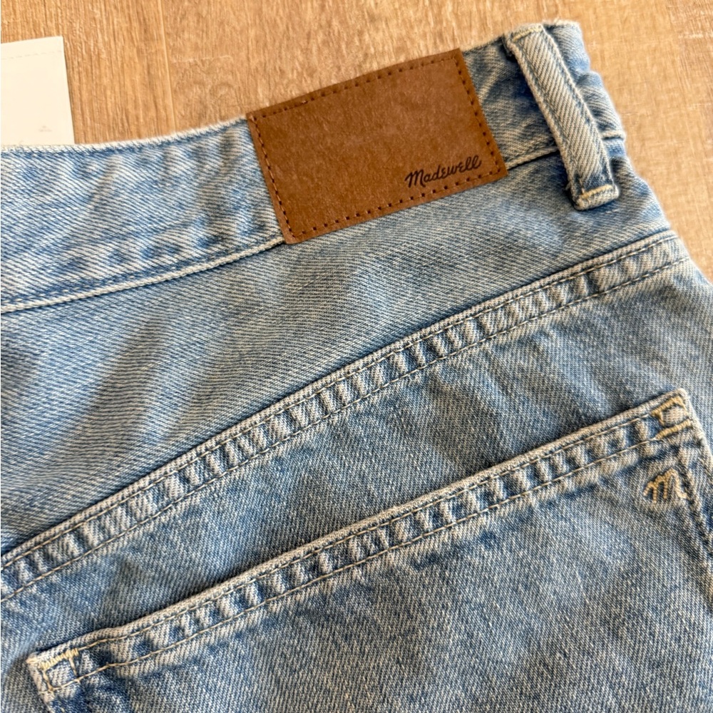 Madewell women’s  Relaxed Light Blue Jeans - Picture 7 of 7